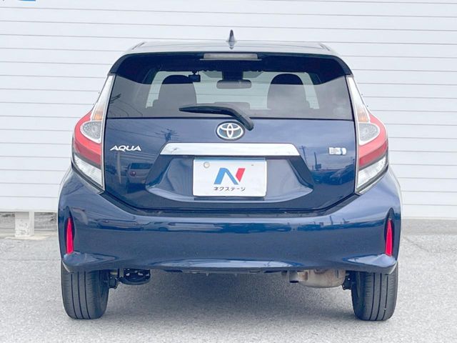 トヨタ アクア