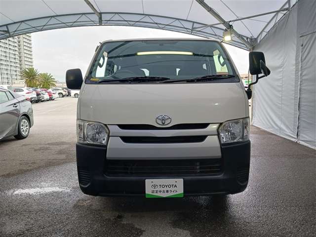 トヨタ ハイエースバン