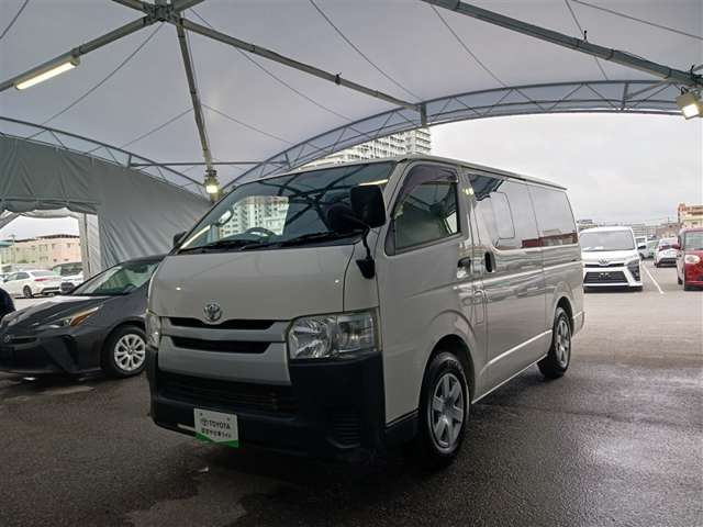 トヨタ ハイエースバン