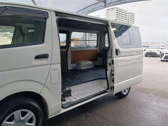 トヨタ ハイエースバン