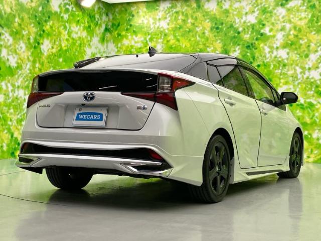 トヨタ プリウス