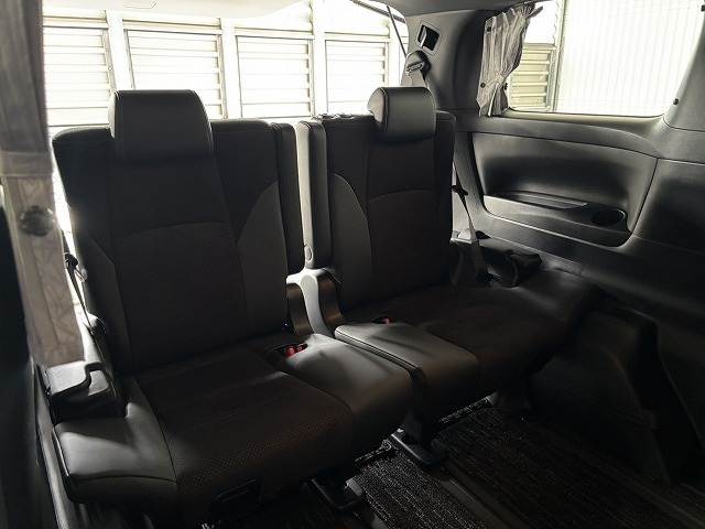 トヨタ ヴェルファイア