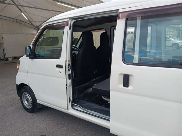 トヨタ ピクシスバン