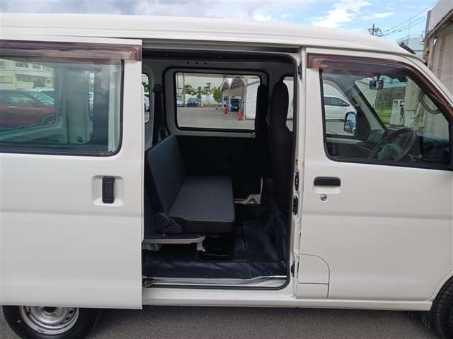 トヨタ ピクシスバン