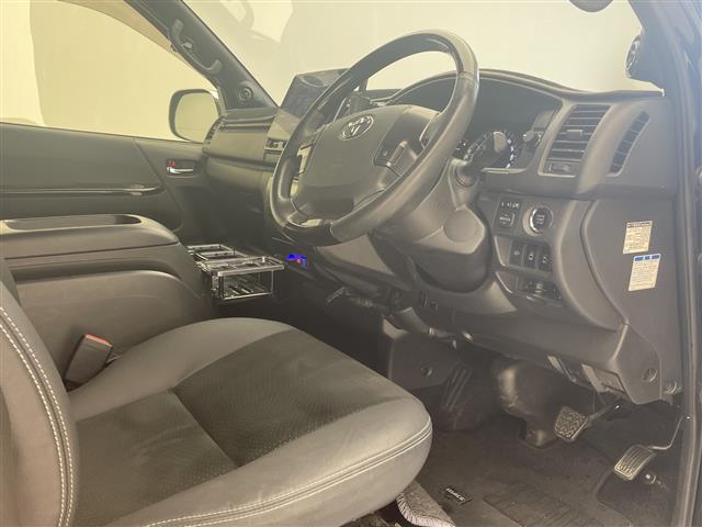 トヨタ ハイエースバン