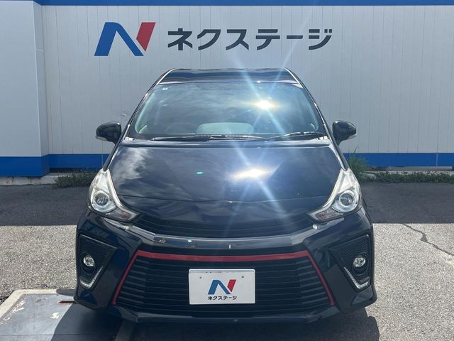 トヨタ プリウスα
