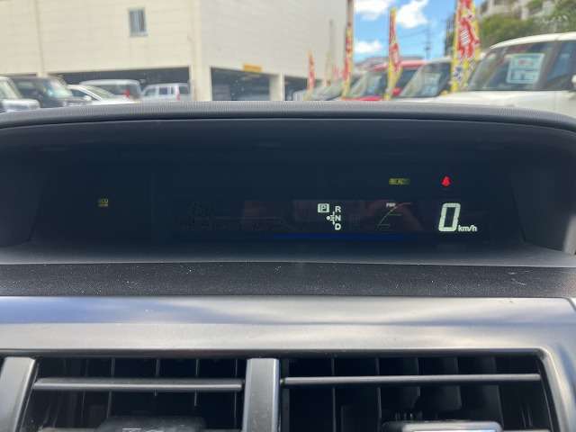 トヨタ プリウスα