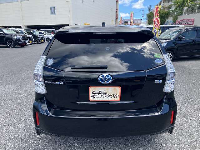 トヨタ プリウスα