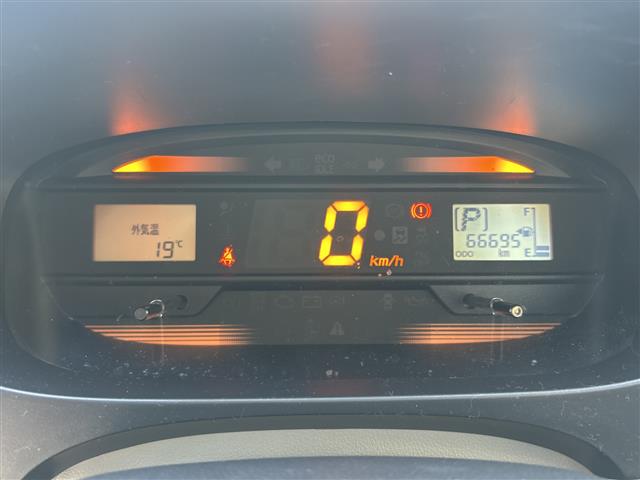 ダイハツ ミライース