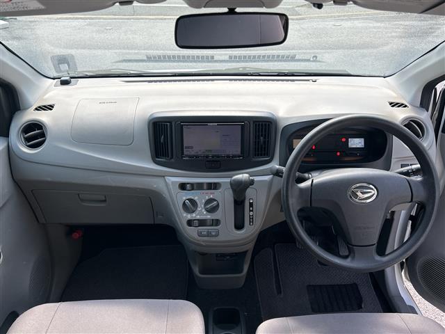 ダイハツ ミライース