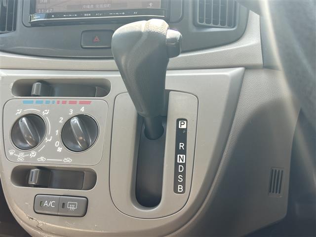 ダイハツ ミライース