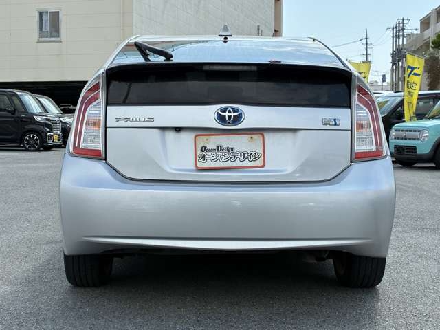 トヨタ プリウス