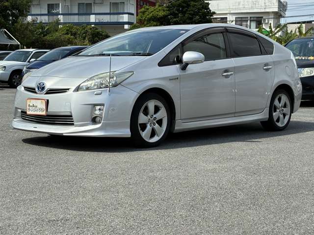 トヨタ プリウス