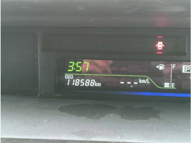 トヨタ プリウスα