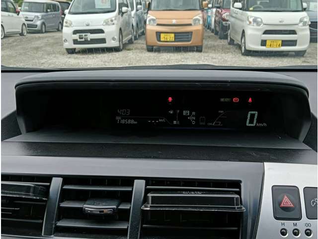 トヨタ プリウスα