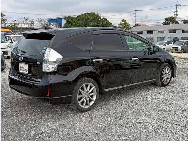 トヨタ プリウスα