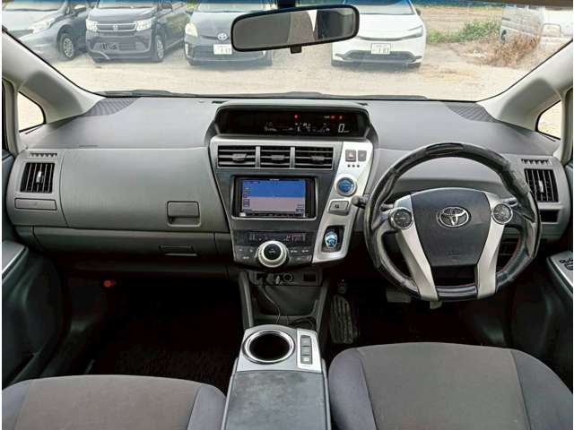 トヨタ プリウスα