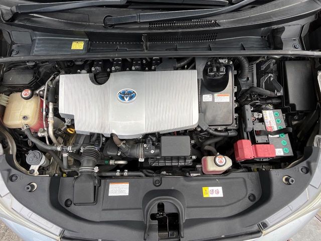 トヨタ プリウス