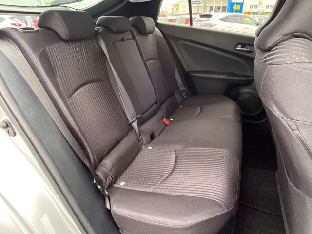 トヨタ プリウス