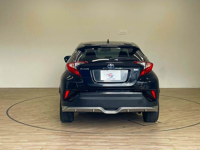 トヨタ C-HR
