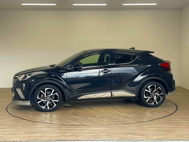 トヨタ C-HR