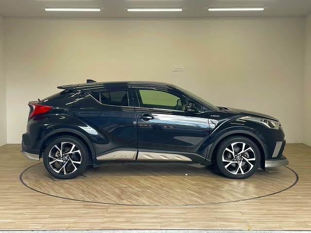 トヨタ C-HR