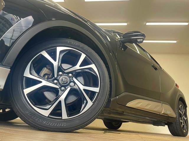 トヨタ C-HR