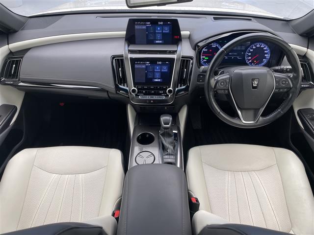 トヨタ クラウン