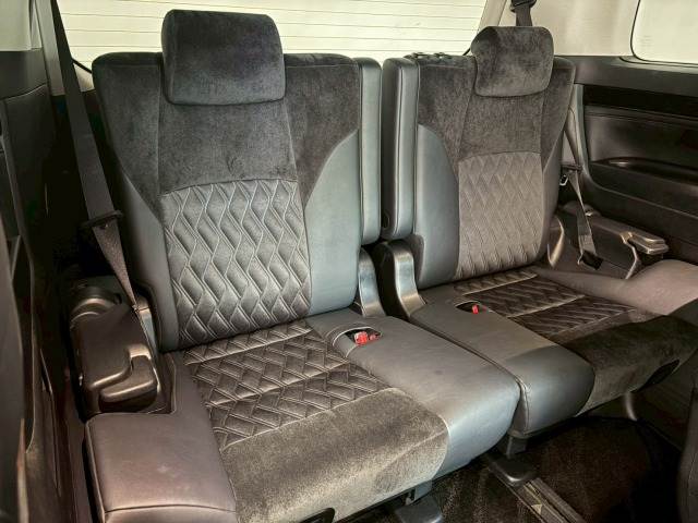 トヨタ ヴェルファイア