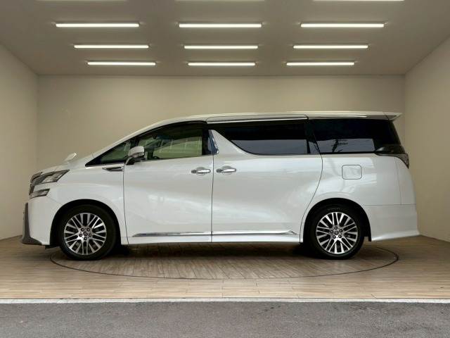 トヨタ ヴェルファイア