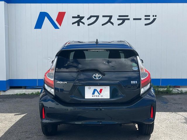 トヨタ アクア