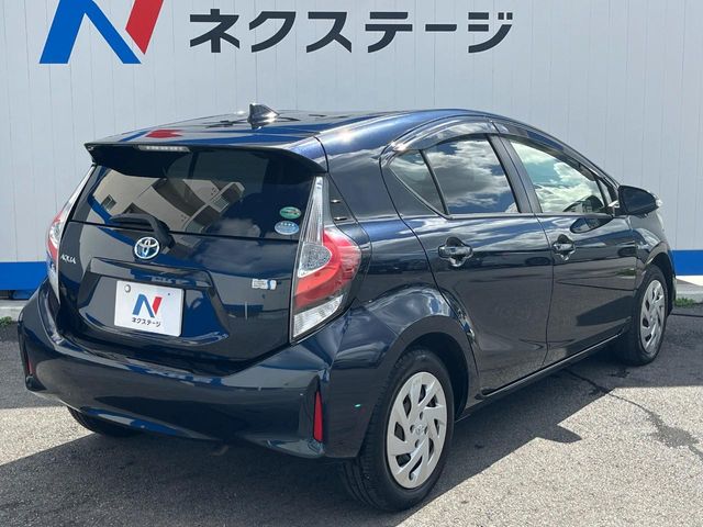 トヨタ アクア