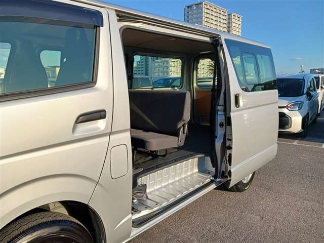 トヨタ ハイエースバン