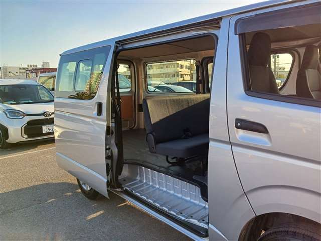 トヨタ ハイエースバン