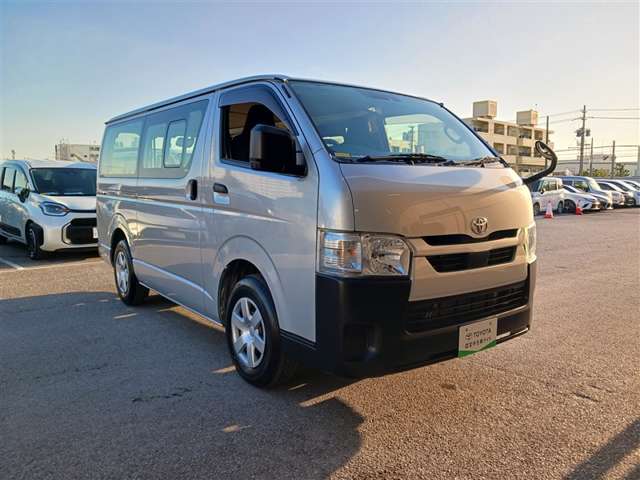 トヨタ ハイエースバン
