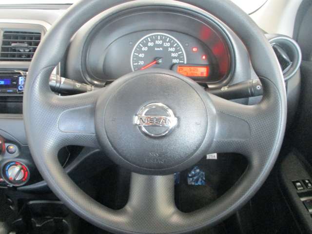 日産 マーチ
