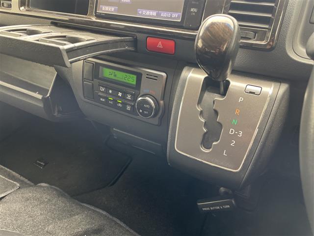 トヨタ レジアスエース