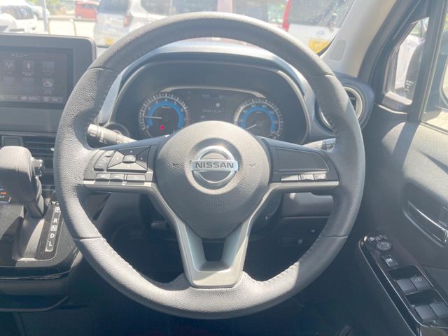 日産 デイズ