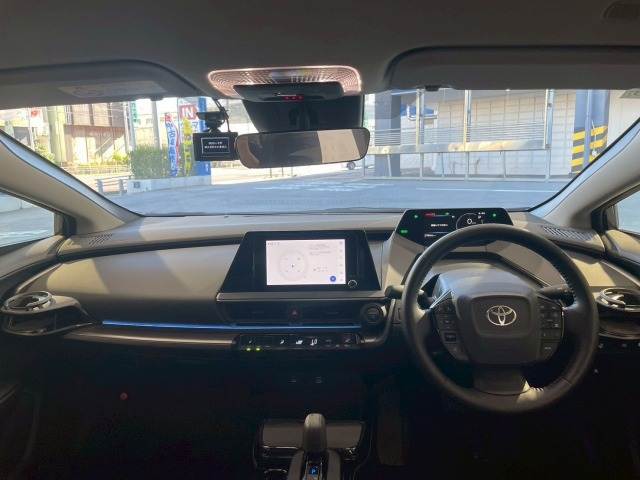 トヨタ プリウス