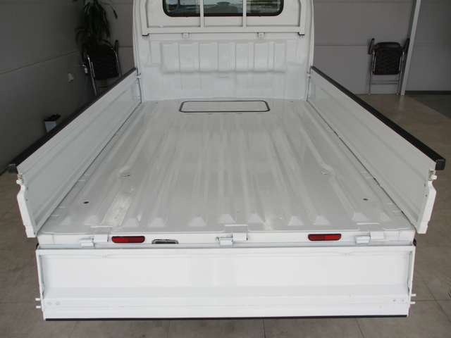 日産 NT100クリッパー