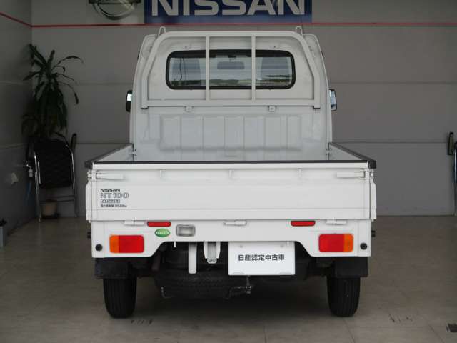日産 NT100クリッパー