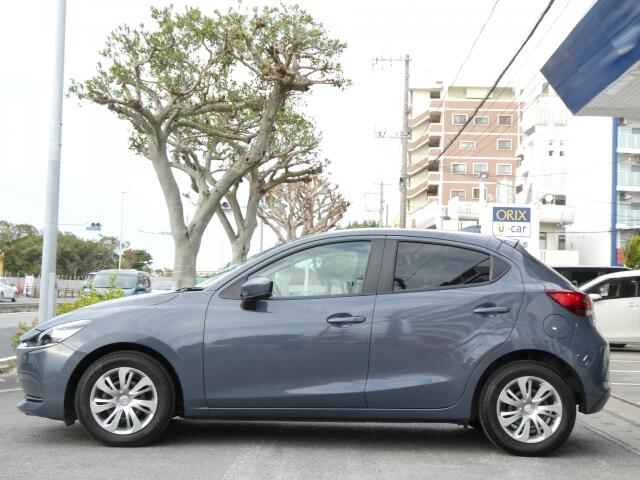 マツダ MAZDA2