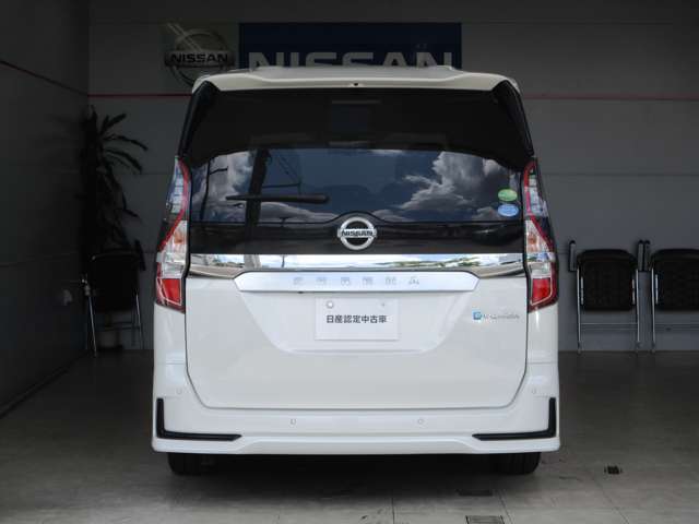 日産 セレナ