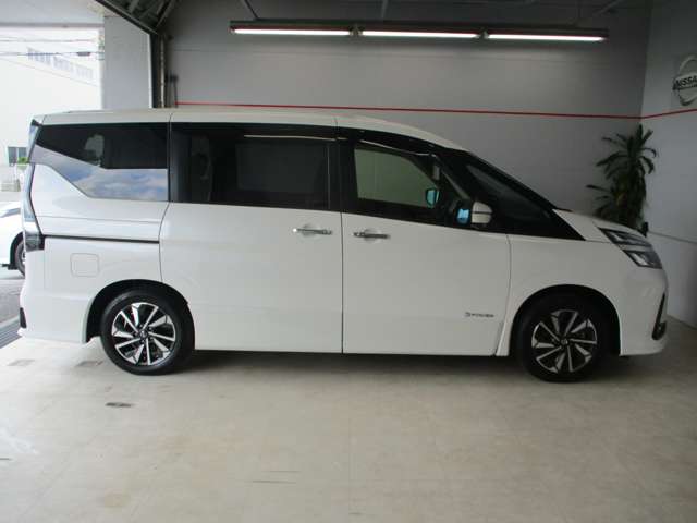日産 セレナ