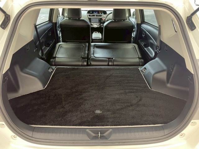 トヨタ プリウスα