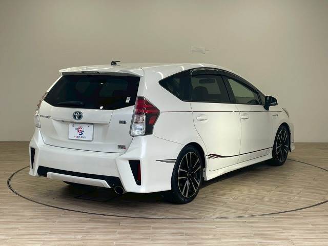 トヨタ プリウスα