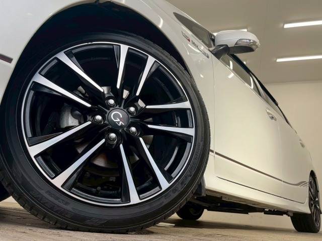 トヨタ プリウスα