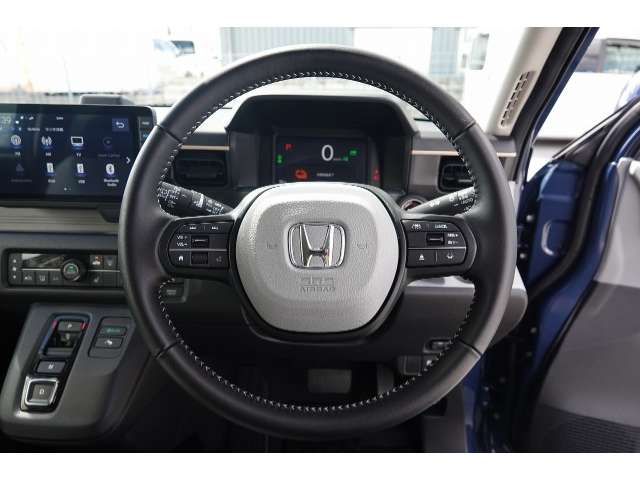 ホンダ N-ONE e: