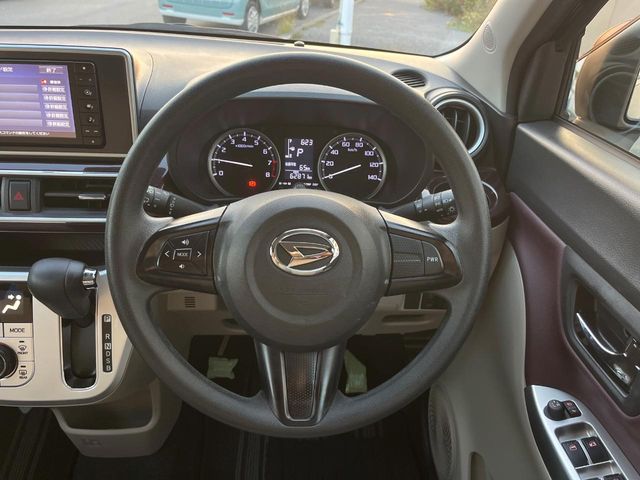 ダイハツ キャスト