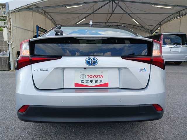 トヨタ プリウス